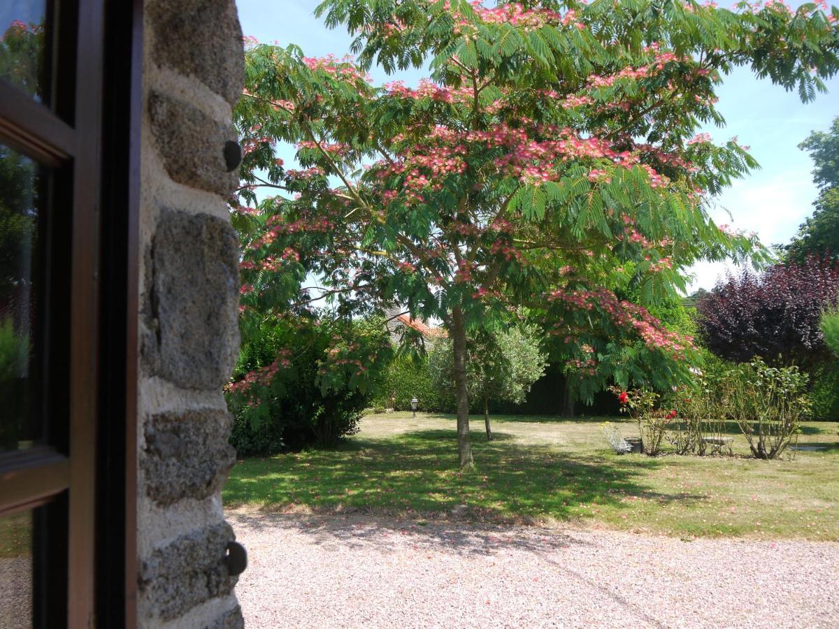 Hotel Gite Les Sageais Baguer-Morvan Exterior foto