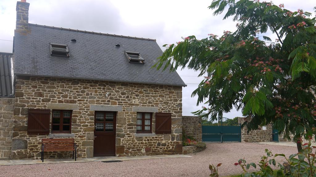 Hotel Gite Les Sageais Baguer-Morvan Exterior foto